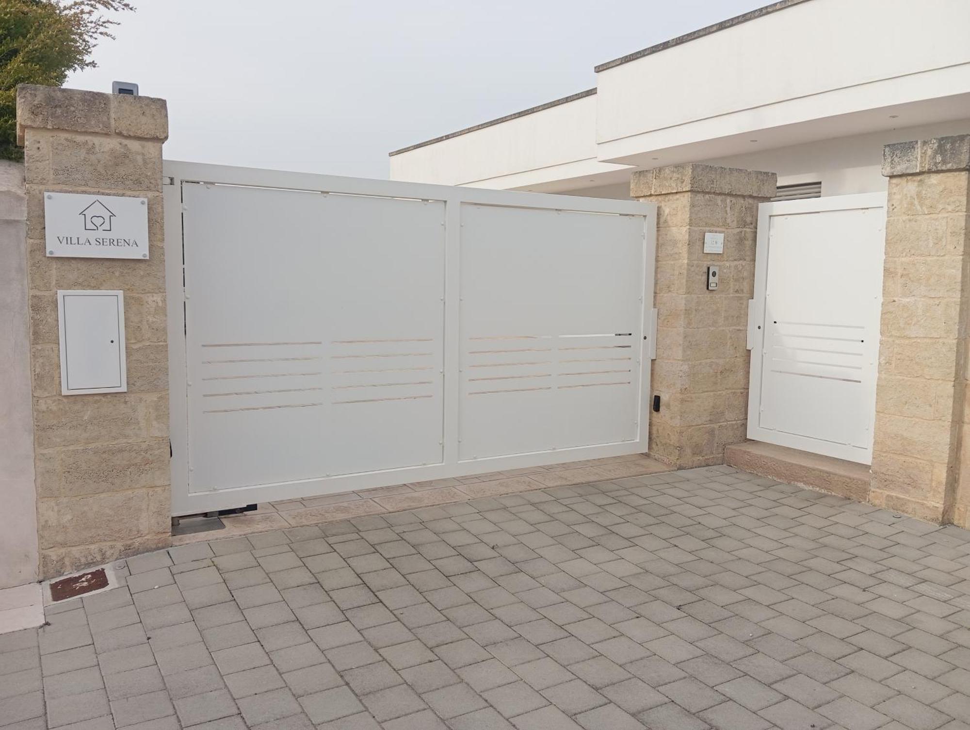 Villa Serena 바놀로 델 살렌토 외부 사진